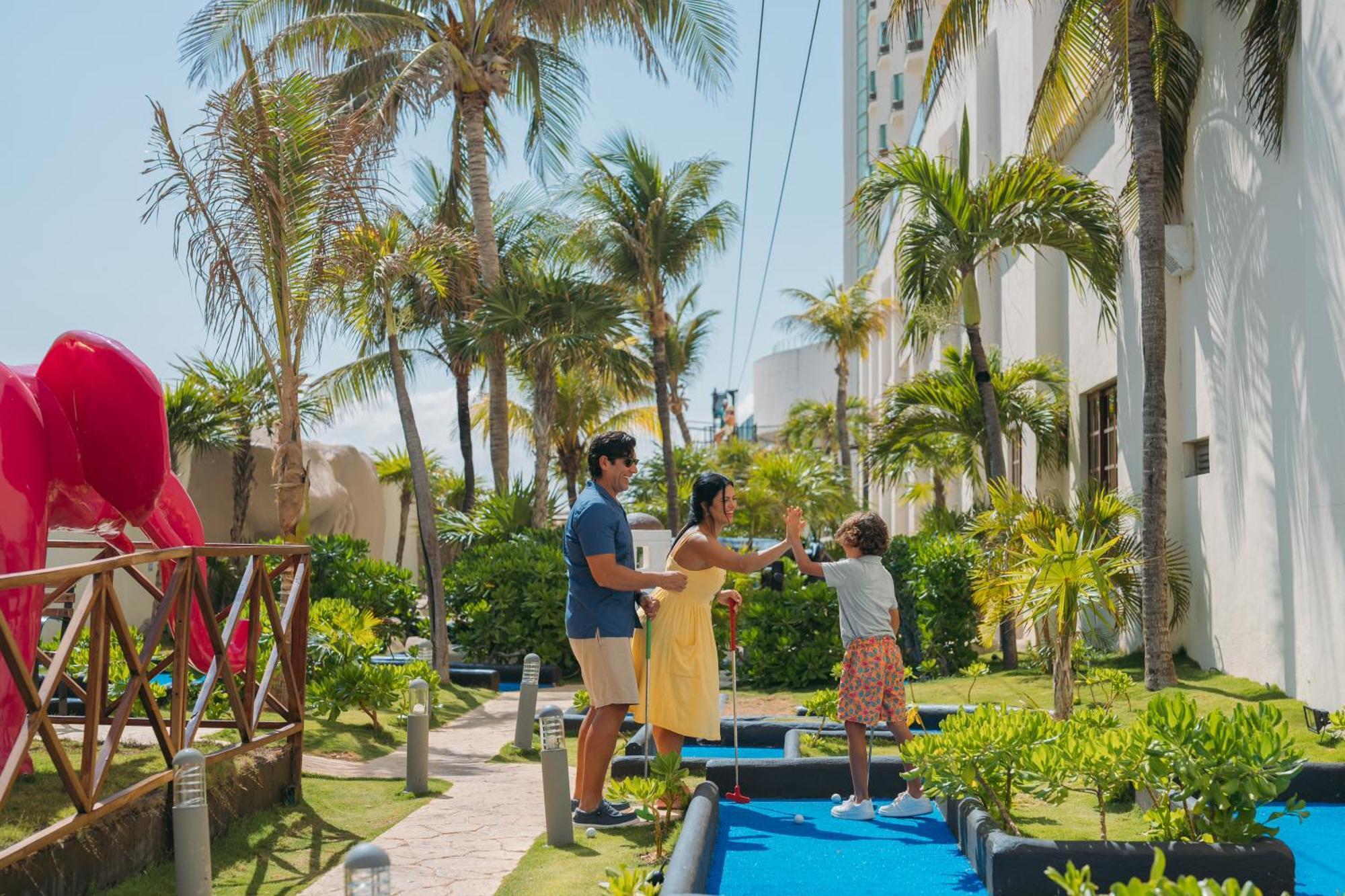 Seadust Cancun Family Resort Экстерьер фото